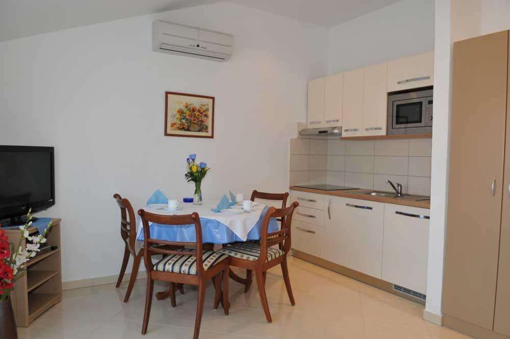 Apartments Mina Porec Exterior photo