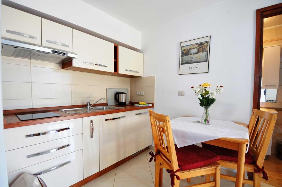 Apartments Mina Porec Exterior photo