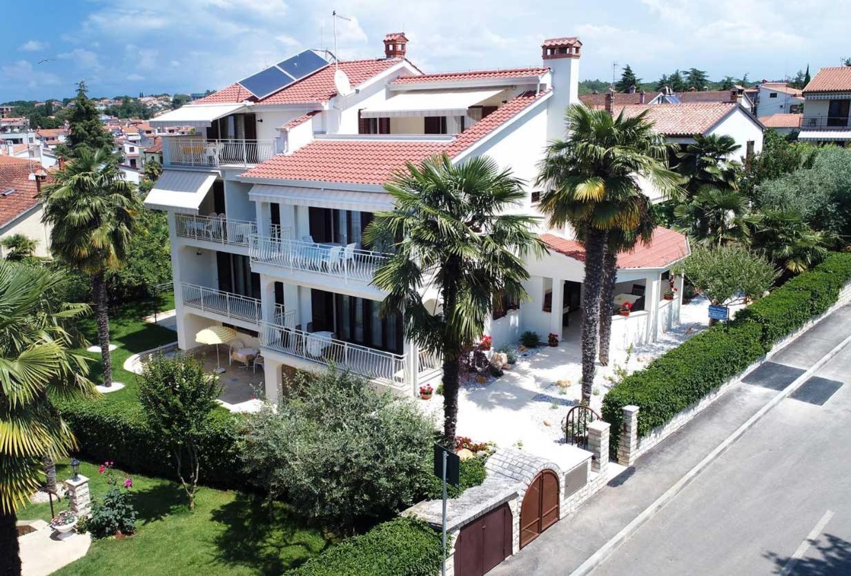 Apartments Mina Porec Exterior photo